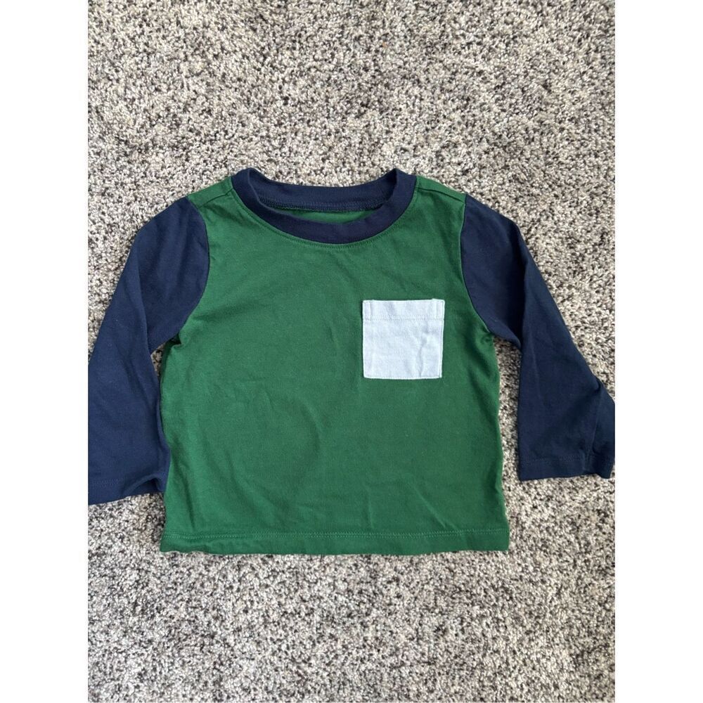 ❤️Old Navy Baby Pocket T-Shirt 6-12M